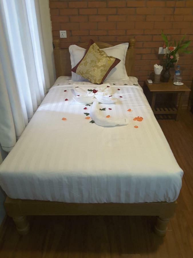 A Little Bit Of Bagan Hotel Εξωτερικό φωτογραφία