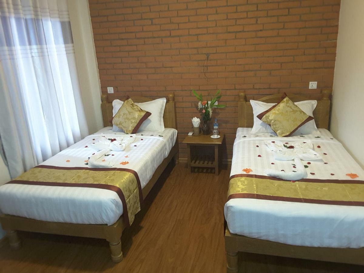 A Little Bit Of Bagan Hotel Εξωτερικό φωτογραφία